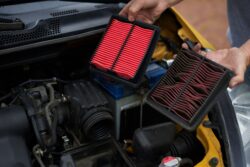 Show the difference between a Dirty Air Filter and a New Air Filter